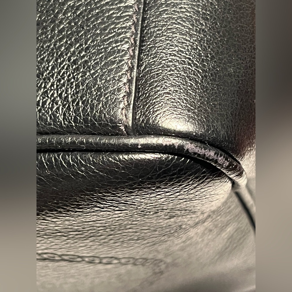 PRADA MILANO  (EMBOSSED LOGO) Glace calf Leather Black Shoulder Bag 🎩🎩🎩🎩🎩🎩 - Picture 11 of 16